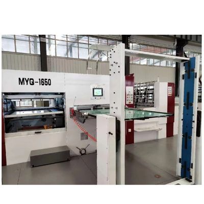 Macchine per il taglio a stampo automatico piatto per scatole di cartone ondulato
