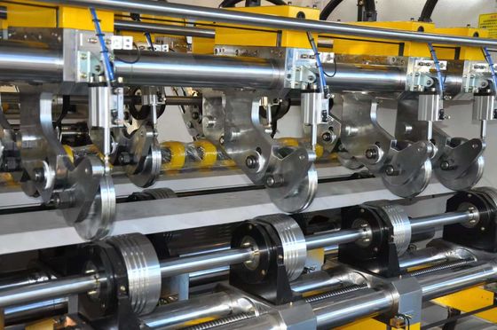 Imballaggio in cartone Lame sottile Cartone ondulato Slitter Scorer Slitting Machine
