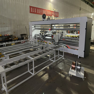 Facile da usare Macchina di cucitura semiautomatica per cartoni per l'altezza massima della carta