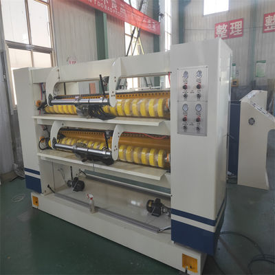 Macchina automatica di taglio NC per la produzione di cartone ondulato a doppio strato