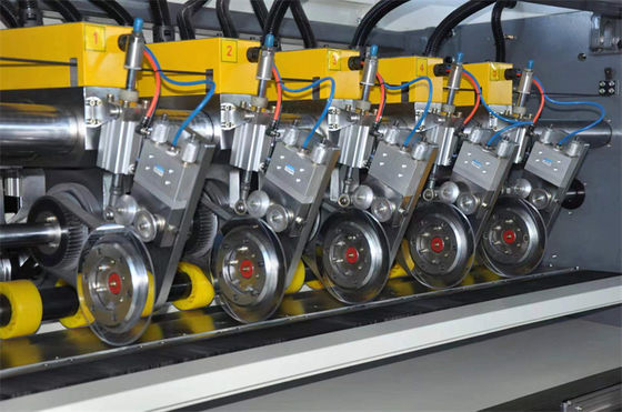 Altezza scorer 0-12mm Cartone di grado automatico Lame sottile Slitter Scorer Making Machine