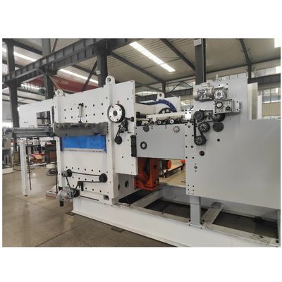 Macchina di taglio a stampo per la produzione di scatole di cartone ondulato sulla linea di imballaggio delle bevande