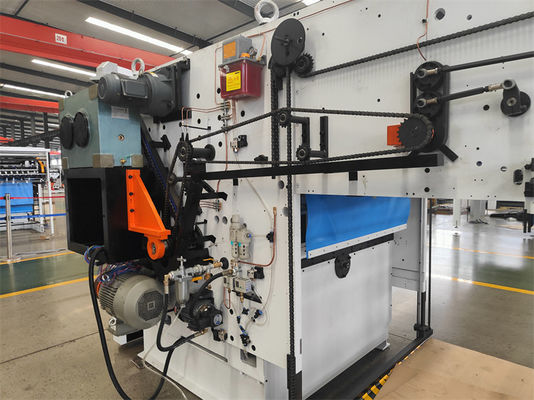 Macchine per il taglio a strisce automatico per cartone ondulato di tipo azionato elettricamente