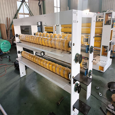Liheng Nc Cut Off Machine con doppio tagliatore a croce elicoidale per linea di corrugatore a 3 strati