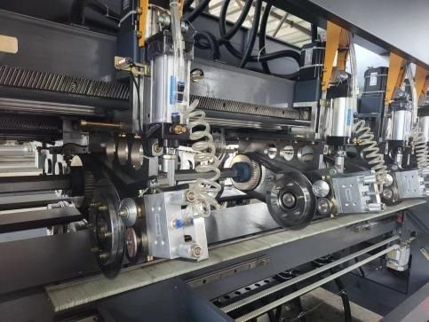 Miglior Nc Computer Thin Blade Slitter Scorer Machine per il taglio di carta ondulata 2500 KG