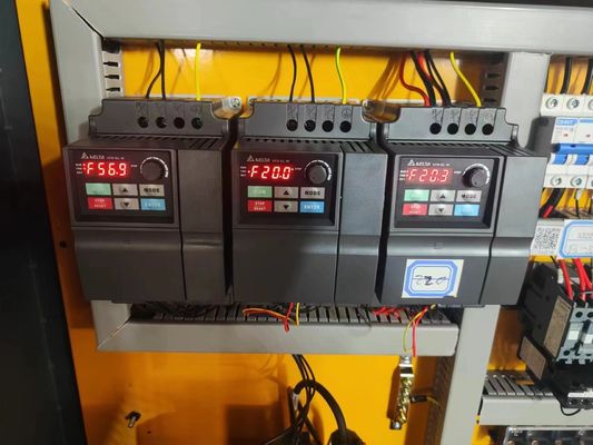 Macchine laminatrici automatiche a flauto a cartone ondulato con esigenze del cliente