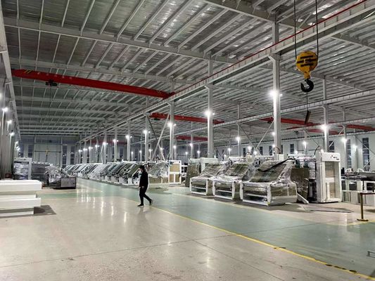 Macchina per la laminazione con flauto a scatola di cartone ad alta velocità e caratteristiche multifunzionali