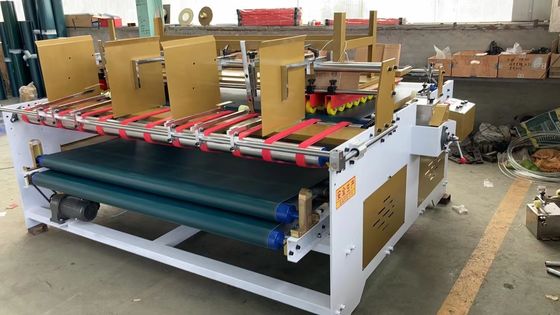 2000 KG Semi-automatico cartone ondulato Folder Gluer Perfetto per l'imballaggio ad alta velocità