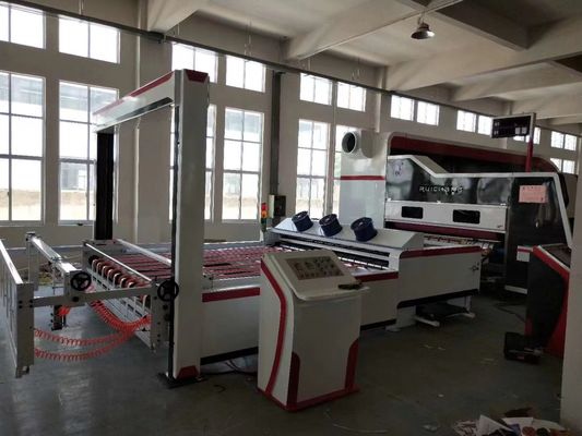 Macchine e apparecchi automatici per l'accumulo di cartoni ondulati