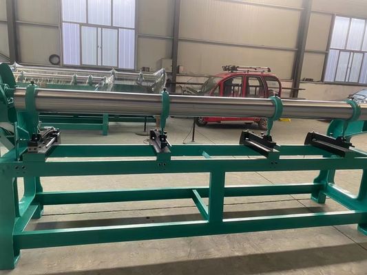 Quattro collegamenti Slitter Scorer / 500 KG Corni di cartone ondulato Slotter con materiali