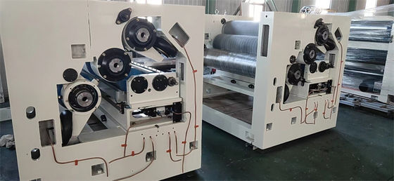 Macinerie di riparazione di macchine Macchine ondulate a carta a facciata singola con tensione 380V/50Hz
