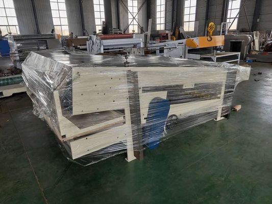 Casella di cartone di carta macchina di laminazione automatica a flauto 380V tensione e grado automatico