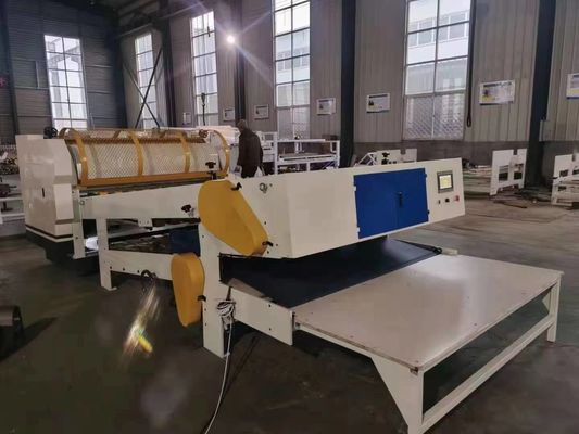 Precisione di taglio ± 1,5 mm Tagliatore di fogli di carta a rotolo per 2 piatti di cartone ondulato