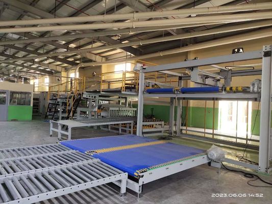 Linea di produzione di macchine per la produzione di scatole di cartone ondulato con supporto tecnico