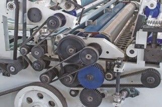 Laminatura da cartone ondulato a cartone con macchina automatica per la laminazione a litro a flauto