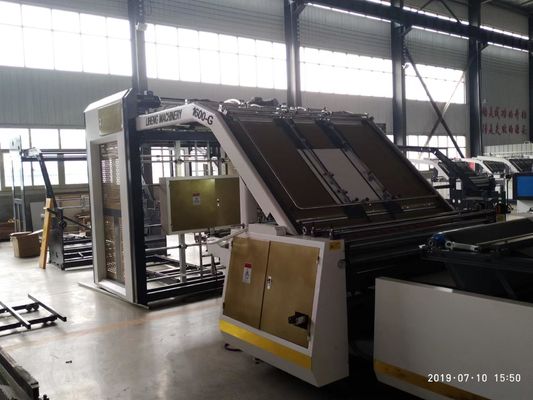Macchina di laminazione a flauto con laminazione automatica di cartone di piccole dimensioni 13,5m x 2m x 2,9m