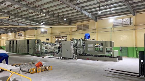 Voltaggio 380 Cartone automatico Flesso stampatura a stampo di taglio slot machine per scatole