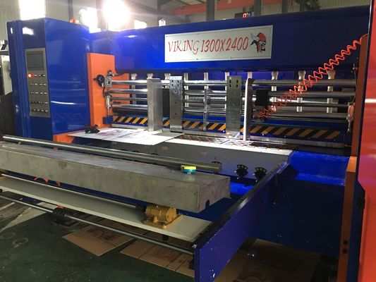220V scatola di cartone ondulata Flexo Stampa carta stampata macchina di taglio a stampo a stampo con slotter e cutter a stampo