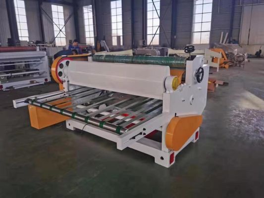 Negozi di abbigliamento 1350x1200x2000mm Tagliatore automatico di fogli per cartone ondulato a 2 pli