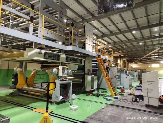 Linea di produzione di cartone ondulato a tre pieghe per la fabbricazione di scatole di cartone